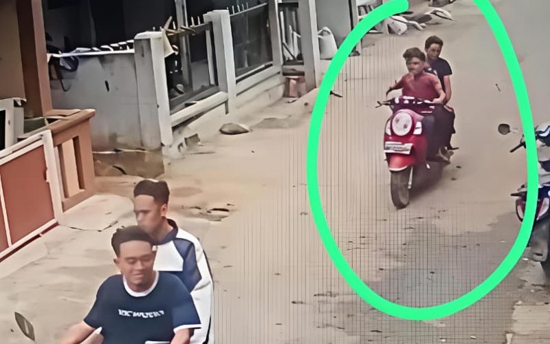 Aksi Curanmor Beraksi Siang Bolong di Rumpin, Wajah Diduga Dua Pelaku Terekam CCTV