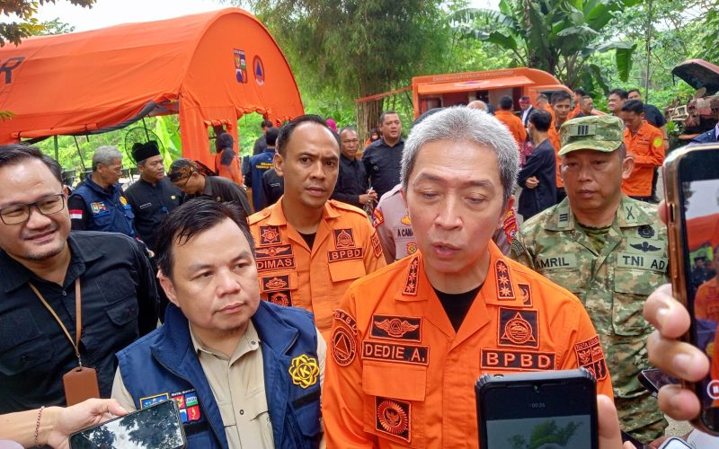 Dedie A Rachim Tunggu Laporan Dugaan Limbah Santika–Botani Cemari Sungai Ciparigi