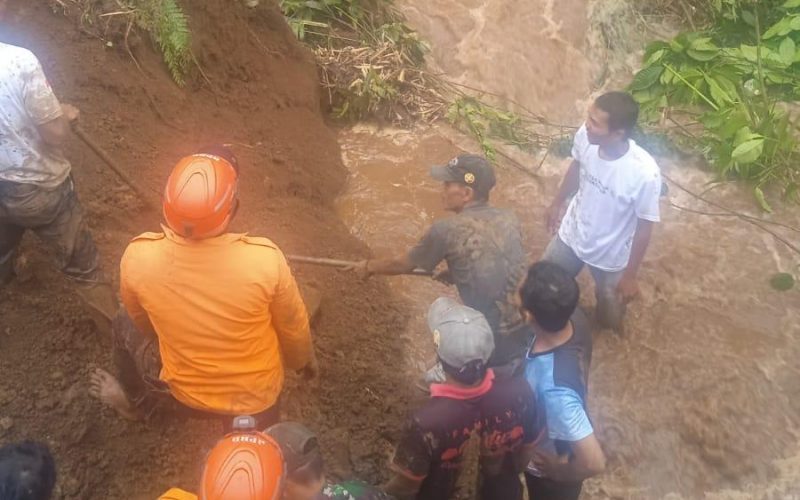 Pria 60 Tahun di Dramaga Hilang Tertimbun Longsor, Pencarian Masih Dilakukan