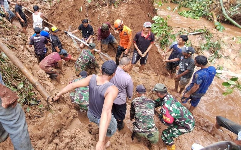 Sempat Hilang Tertimbun Longsor, Pria 60 Tahun di Dramaga Ditemukan Tewas