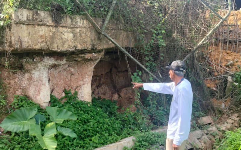 Warga Gorowong Khawatir Menara BTS Roboh, Pemdes Janji Akan Panggil Pemilik