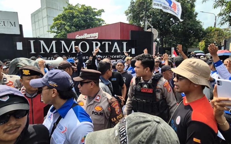Buruh PT Immortal Depok Gelar Unjuk Rasa Lanjutan, Berikut Tanggapan Pihak Manajemen