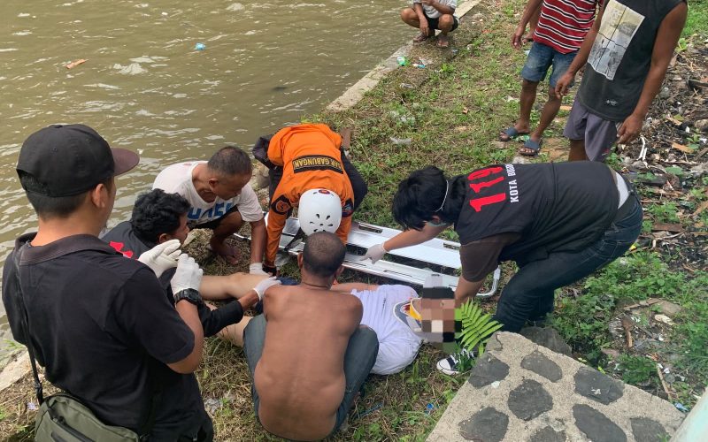 Diduga Terjun dari Jembatan, Seorang Pria Ditemukan Tewas di Panaragan