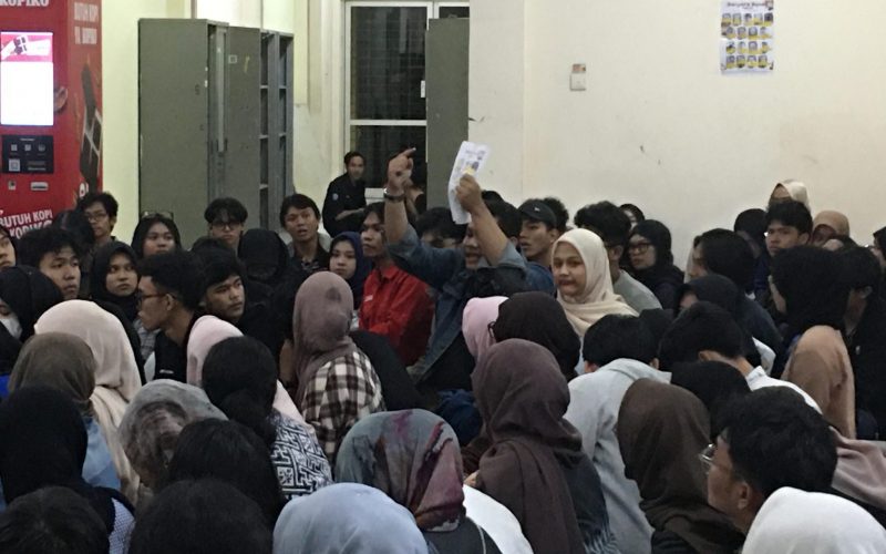 Koalisi Mahasiswa IPB Keluhkan Fasilitas Rusak dan Biaya UKT Mahal. Rektor Alim Setiawan Malah Fokus Bisnis SPPG di Lingkungan Pendidikan