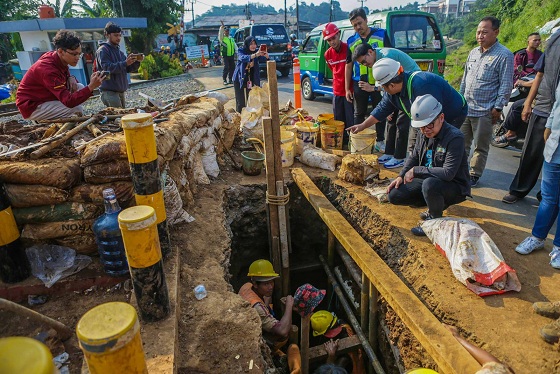 Pipa Distribusi Utama 1.000 mm Bocor di Cibanon, Pasokan Air Bersih di 9 Kelurahan Bogor Terganggu