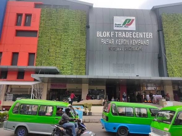 Semarak HJB ke-544, Perumda PPJ Gelar Bazar Murah Sepekan dan Luncurkan Gerai BSI di Pasar Kebon Kembang
