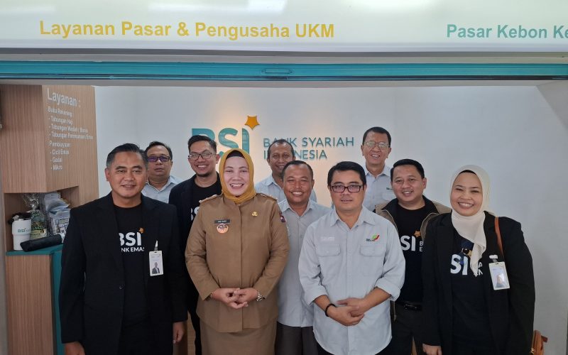 Perumda PPJ dan BSI Resmikan Sales Outlet di Pasar Kebon Kembang, Permudah Akses Keuangan Pedagang