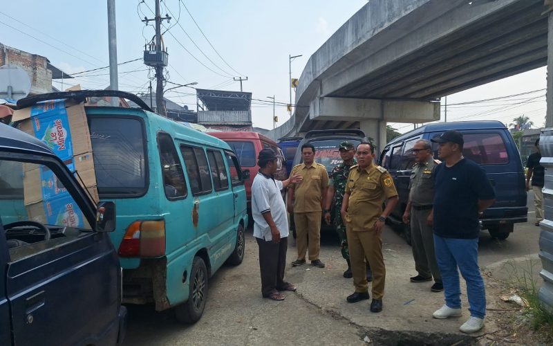 Urai Macet Stasiun Tenjo, Muspika akan Tertibkan Lahan Parkir Angkot