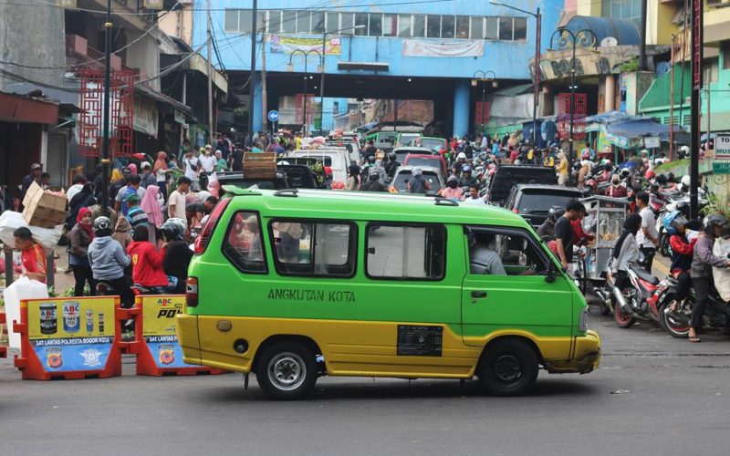 SAH ! Pemkot Bogor Resmi Berlakukan Perwali Batas Usia Angkot 20 Tahun, Kendaraan Tua Dilarang Beroperasi