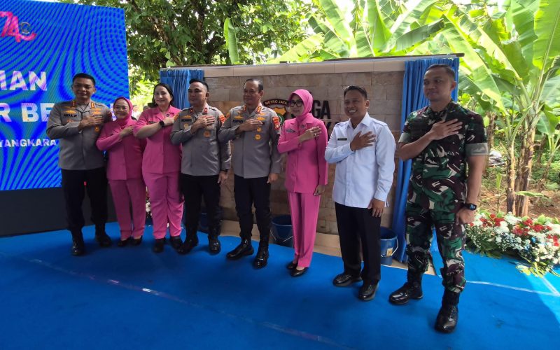 Kapolda Metro Jaya Resmikan Fasilitas Air Bersih di Depok, Ratusan Anggota Keluarga Merasakan Manfaatnya