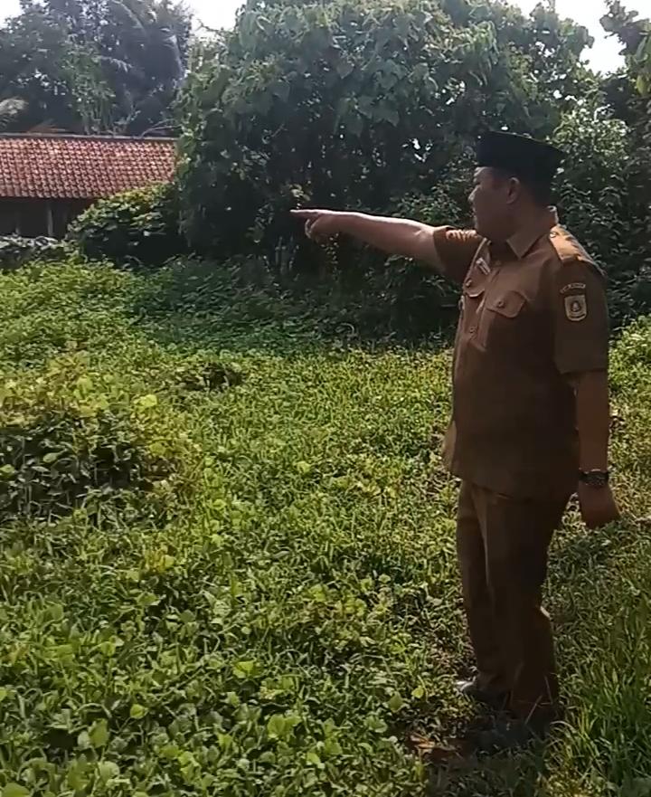 Kades Kabasiran Dorong Pengembang Buka Akses Warga Menuju Stasiun Parungpanjang