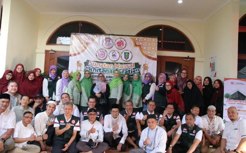 Peringati Hari Bakti Dokter Indonesia ke 118, IDI Kabupaten Bogor Gelar Khitanan Massal