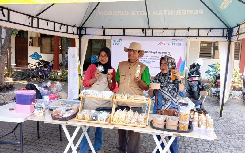 PLN UPT Cirebon Perkuat Ekonomi Lokal Lewat Program TJSL Permata Usaha Karyamulya yang Berdampak bagi UMKM