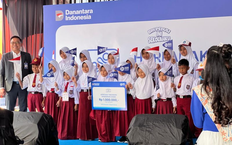 Peringati Hari Anak Nasional 2026, BRI Peduli Salurkan Bantuan Pendidikan untuk SDN Sukamahi 2 Bogor