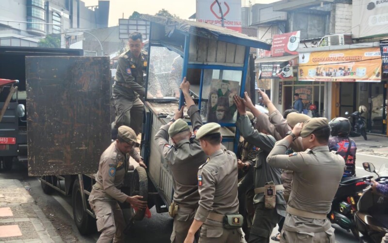 Tak Ada Ampun! Satpol PP Kota Bogor Gencar Tertibkan PKL yang Nekat Jualan di Zona Terlarang