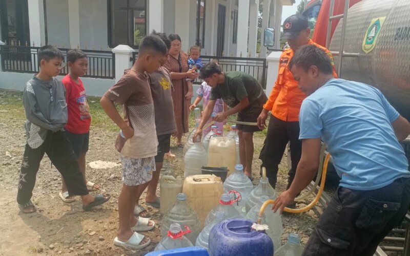 BPBD Kabupaten Bogor Salurkan 1,2 Juta Liter Air Bersih, 149 Ribu Jiwa Terdampak Krisis Air