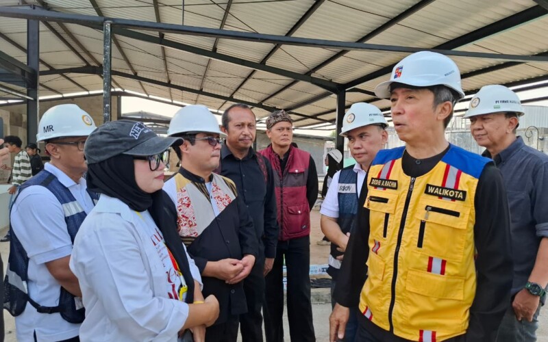 Dedie Tinjau Pembangunan Pasar Merdeka, Revitalisasi Kawasan Semeru hingga Jalan Merdeka Disiapkan