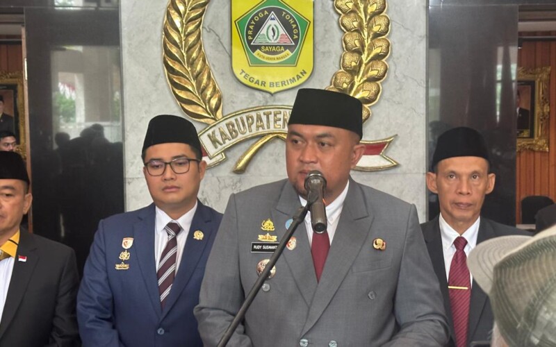 Viral Tukang Cukur Rancabungur, Bupati Bogor Minta Warga Tak Perkeruh Suasana